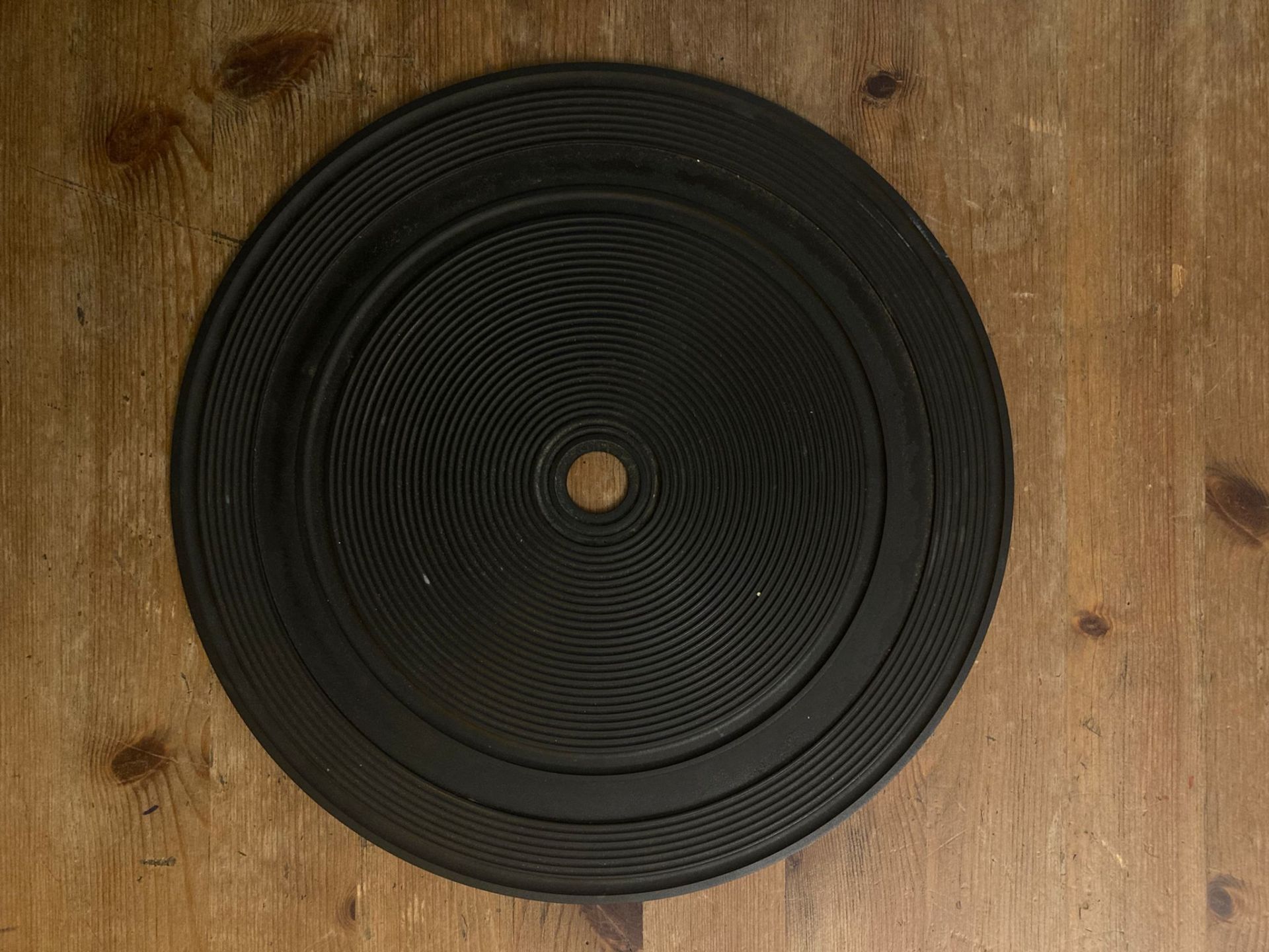 KAUCUK Pikap Matı ( Büyük Boy) 26 CM