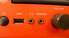 Yamaha CRX-040 Mini Stereo System Kırmızı Müzik Seti